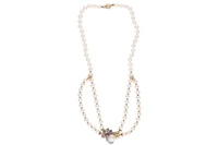 Collana di perle coltivate con diamanti, zaffiri, rubini, smeraldo e pietre - Asta Preziosi Collana di perle coltivate con diamanti, zaffiri, rubini, smeraldo e pietre - Asta Preziosi