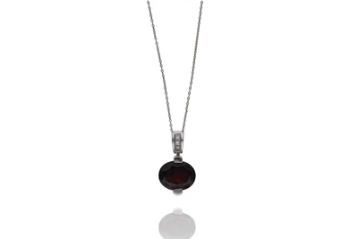 Collana con ciondolo con granato e diamanti - Asta Preziosi Collana con ciondolo con granato e diamanti - Asta Preziosi