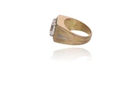Anello con pietra - Asta Preziosi