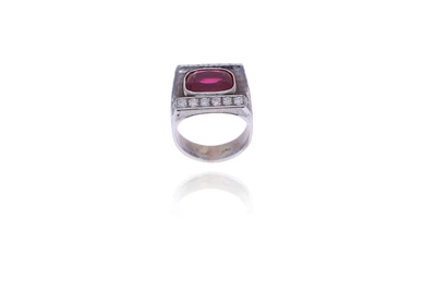 Anello con pietra e diamanti - Asta Preziosi Anello con pietra e diamanti - Asta Preziosi