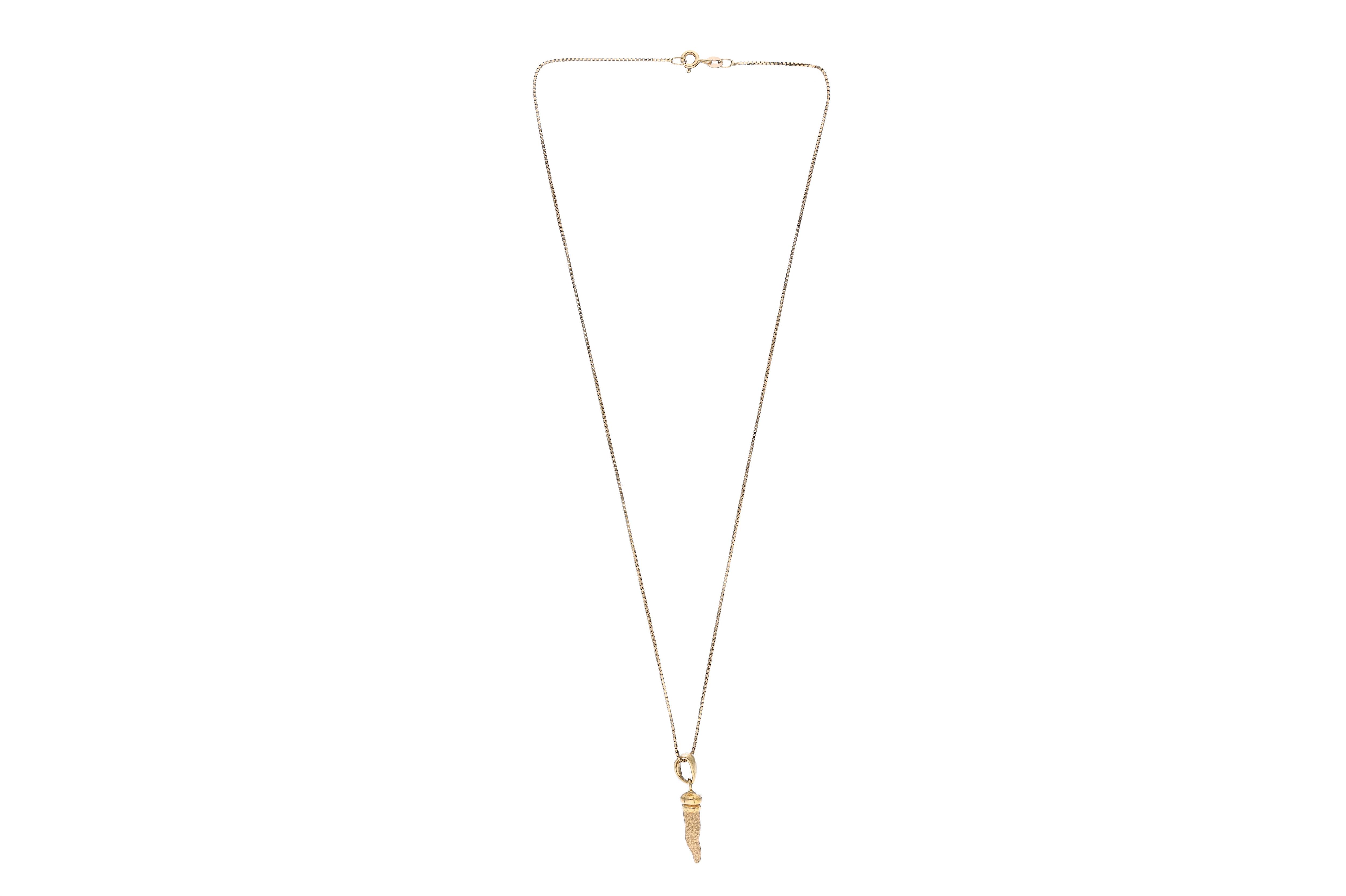 Collana con ciondolo in oro - Asta Preziosi