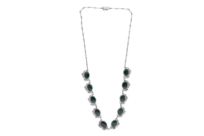 Collana con giada trattata - Asta Preziosi Collana con giada trattata - Asta Preziosi