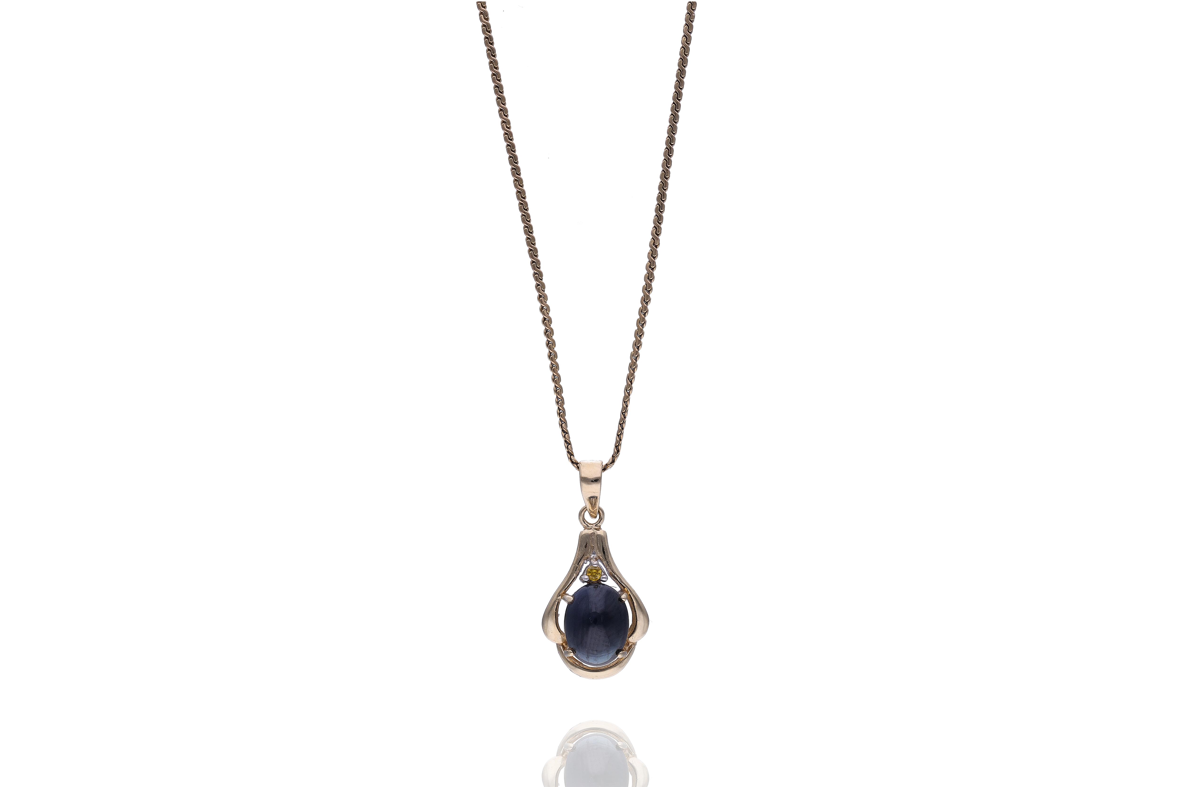 Collana e ciondolo con zaffiro e diamante giallo - Asta Preziosi