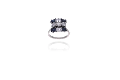 Anello con diamanti e zaffiri - Asta Preziosi Anello con diamanti e zaffiri - Asta Preziosi