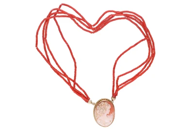 Collana di coralli con cammeo - Asta Preziosi
