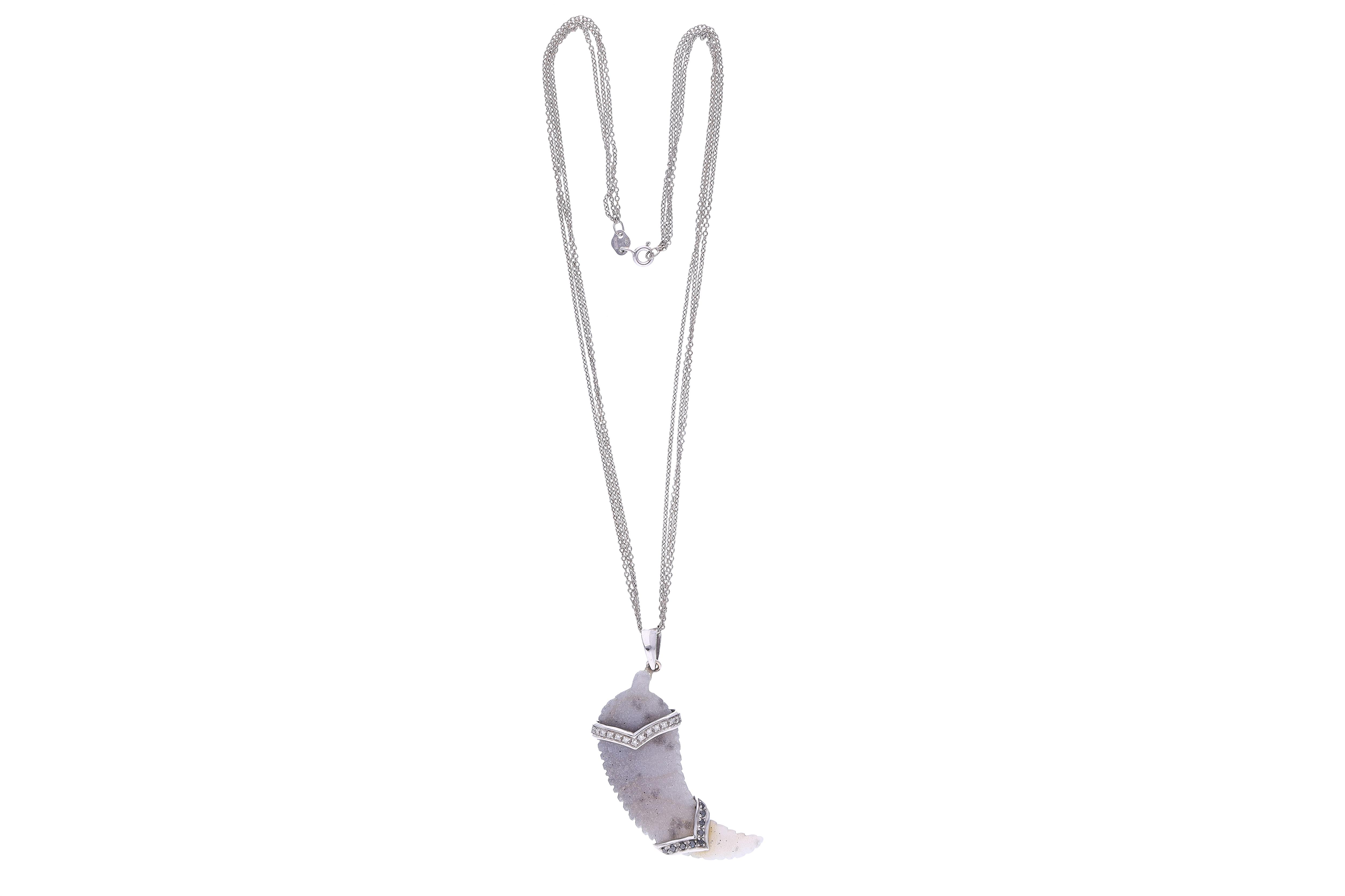 Collana con ciondolo con diamanti, diamanti neri e pietre - Asta Preziosi