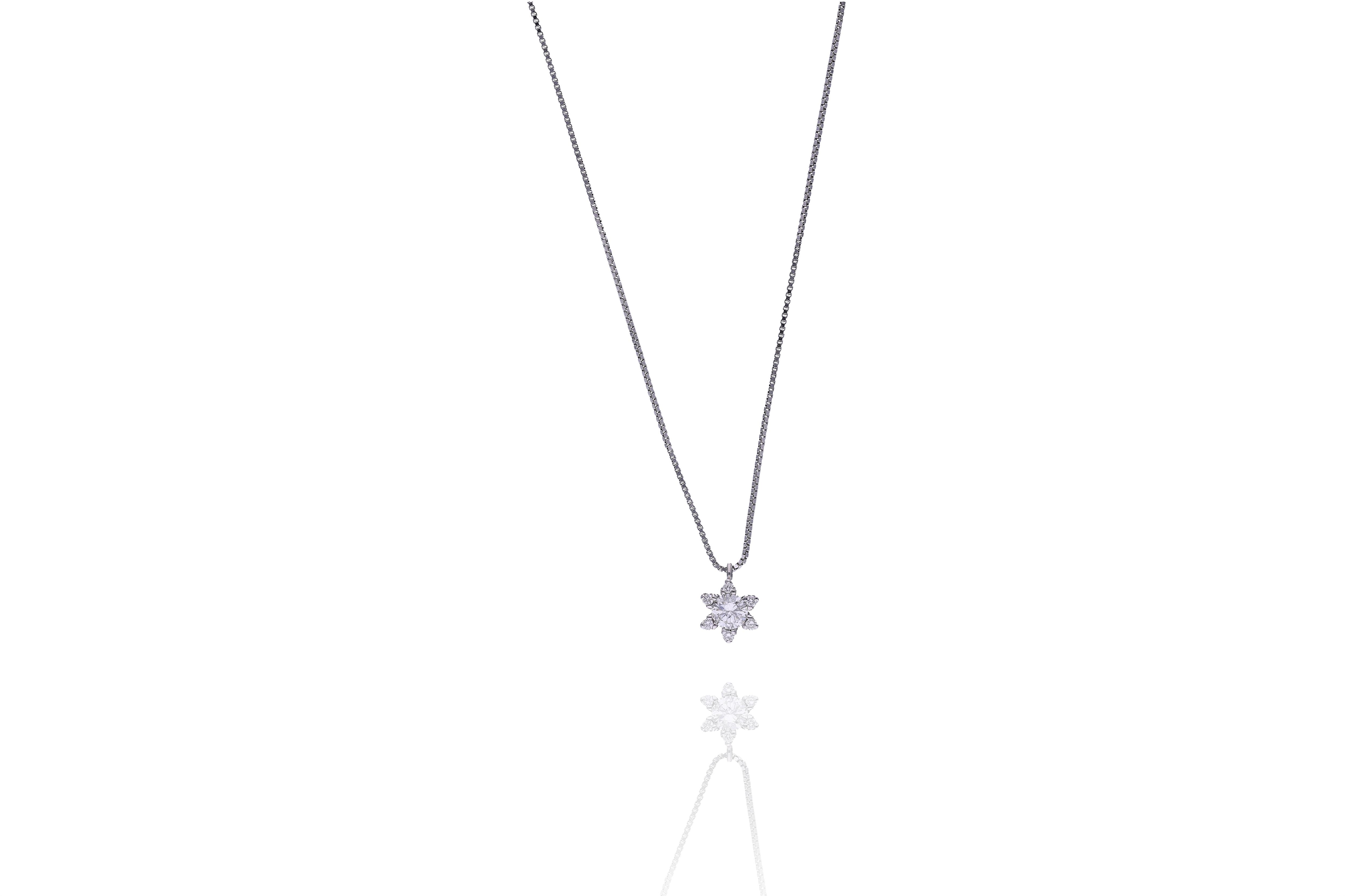 Collana e centrale con diamanti - Asta Preziosi