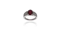 Anello con tormalina rossa e diamanti - Asta Preziosi Anello con tormalina rossa e diamanti - Asta Preziosi