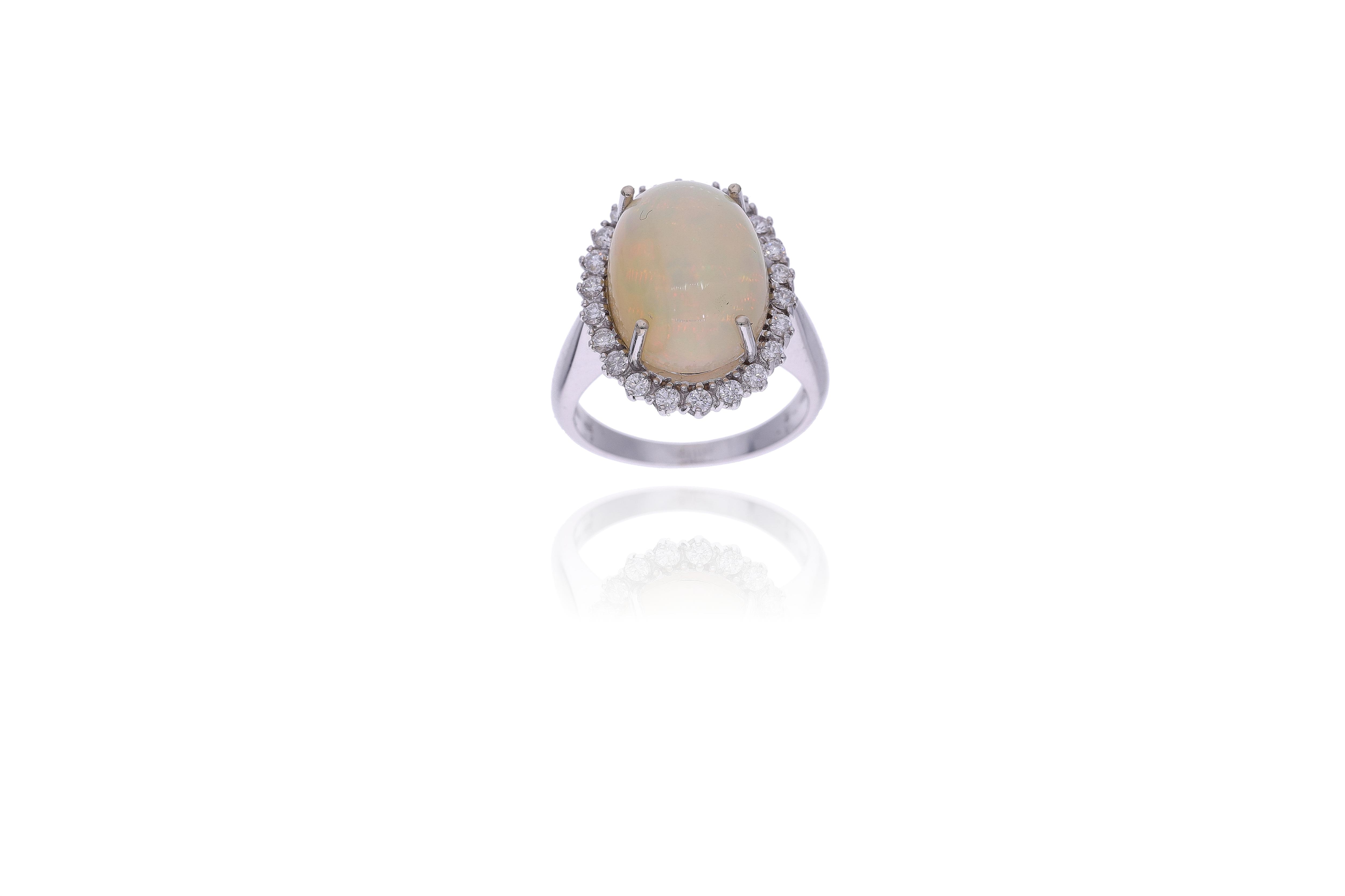 Anello con diamanti e pietra - Asta Preziosi