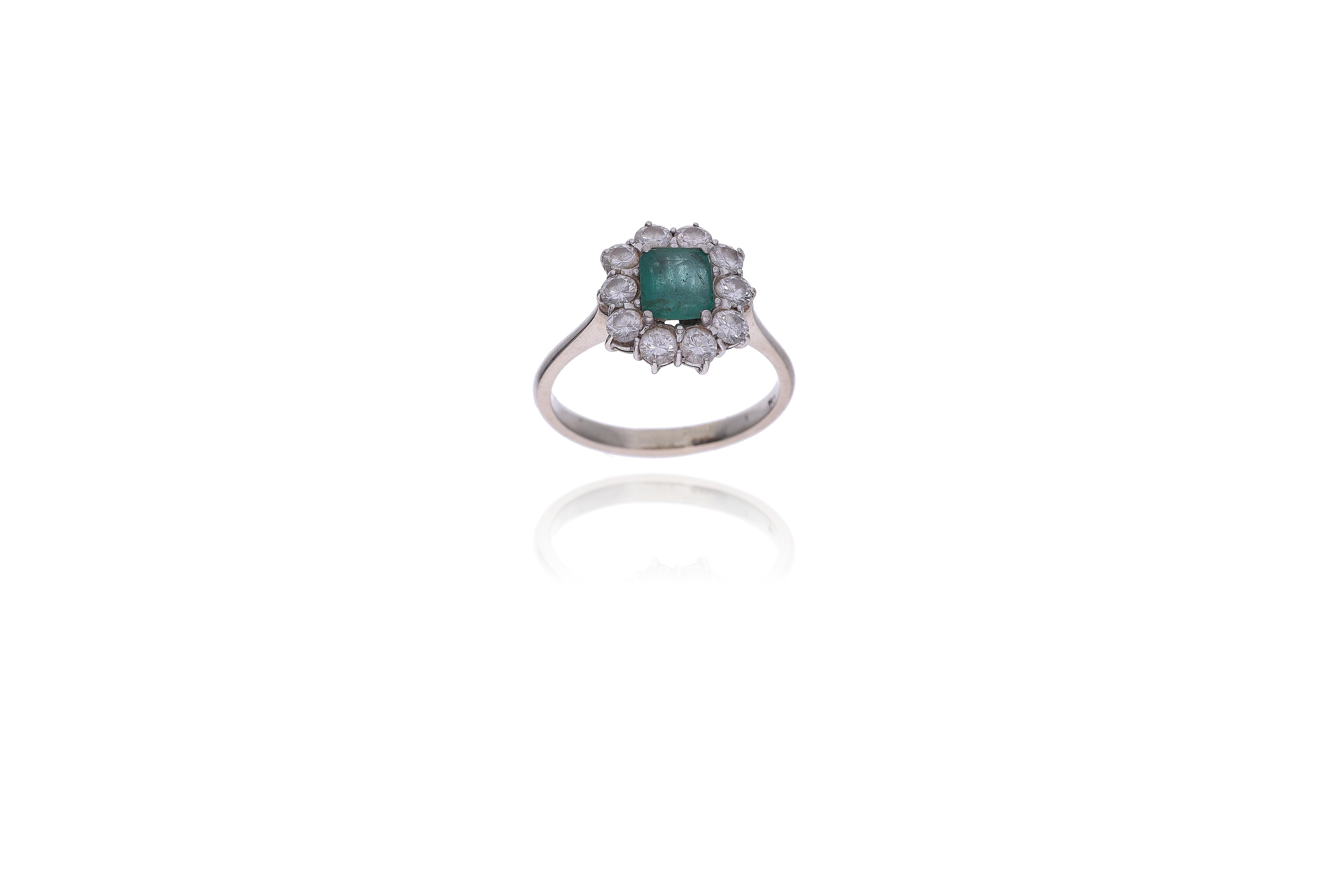 Anello con smeraldo e diamanti - Asta Preziosi