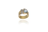 Silvia Kelly, anello con topazio e diamanti - Asta Preziosi Silvia Kelly, anello con topazio e diamanti - Asta Preziosi