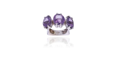 Anello con ametiste - Asta Preziosi Anello con ametiste - Asta Preziosi