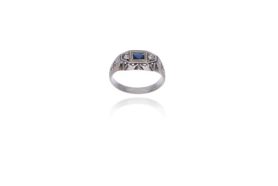 Anello con diamanti e zaffiro - Asta Preziosi