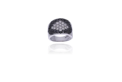 Anello con diamanti e diamanti neri - Asta Preziosi Anello con diamanti e diamanti neri - Asta Preziosi