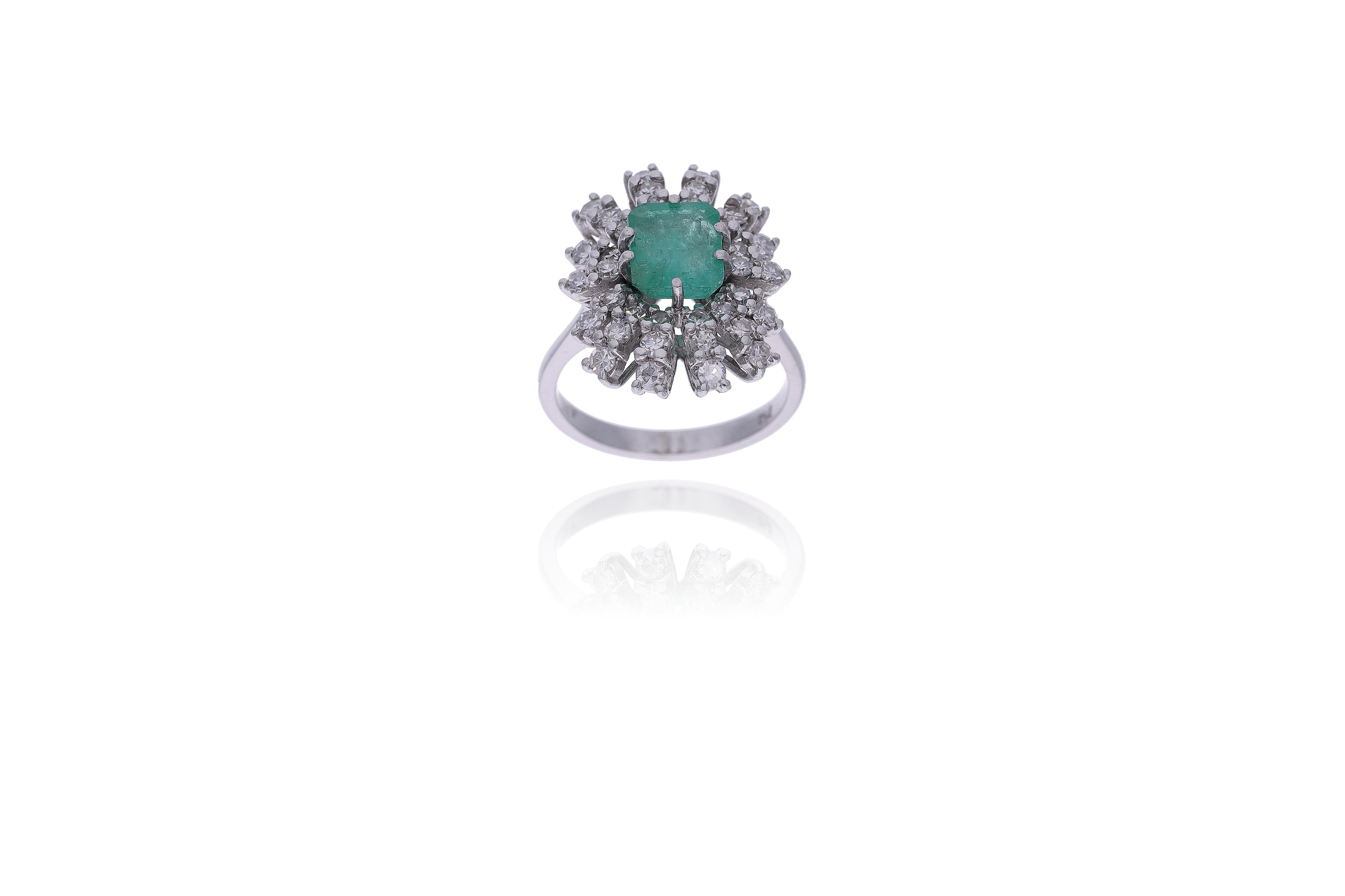 Anello con smeraldo e diamanti - Asta Preziosi
