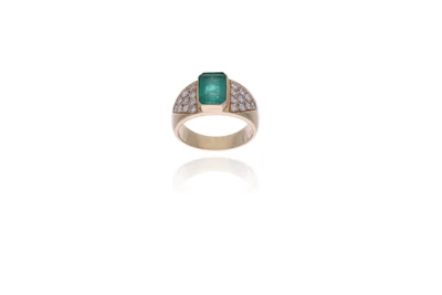 Anello con smeraldo e diamanti - Asta Preziosi Anello con smeraldo e diamanti - Asta Preziosi