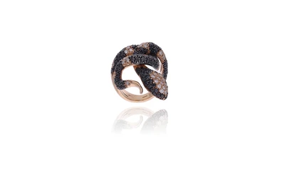 Anello con diamanti e diamanti neri - Asta Preziosi Anello con diamanti e diamanti neri - Asta Preziosi