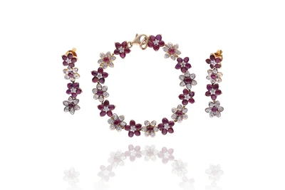 Parure con rubini e diamanti - Asta Preziosi Parure con rubini e diamanti - Asta Preziosi