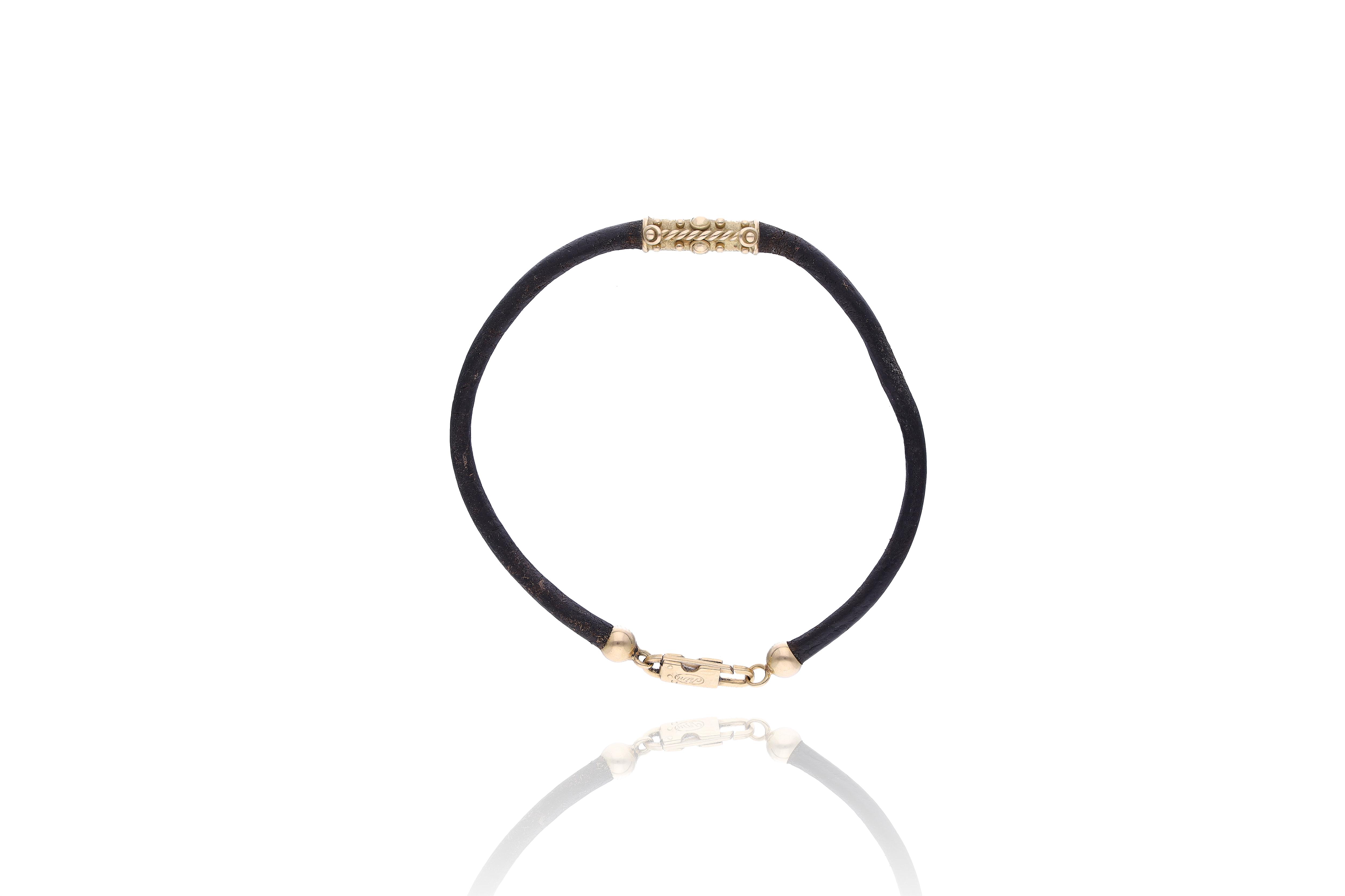 Bracciale con elemento e chiusura in oro - Asta Preziosi