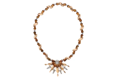 Collana e centrale scomponibile in spilla con quarzi e diamanti - Asta Preziosi Collana e centrale scomponibile in spilla con quarzi e diamanti - Asta Preziosi