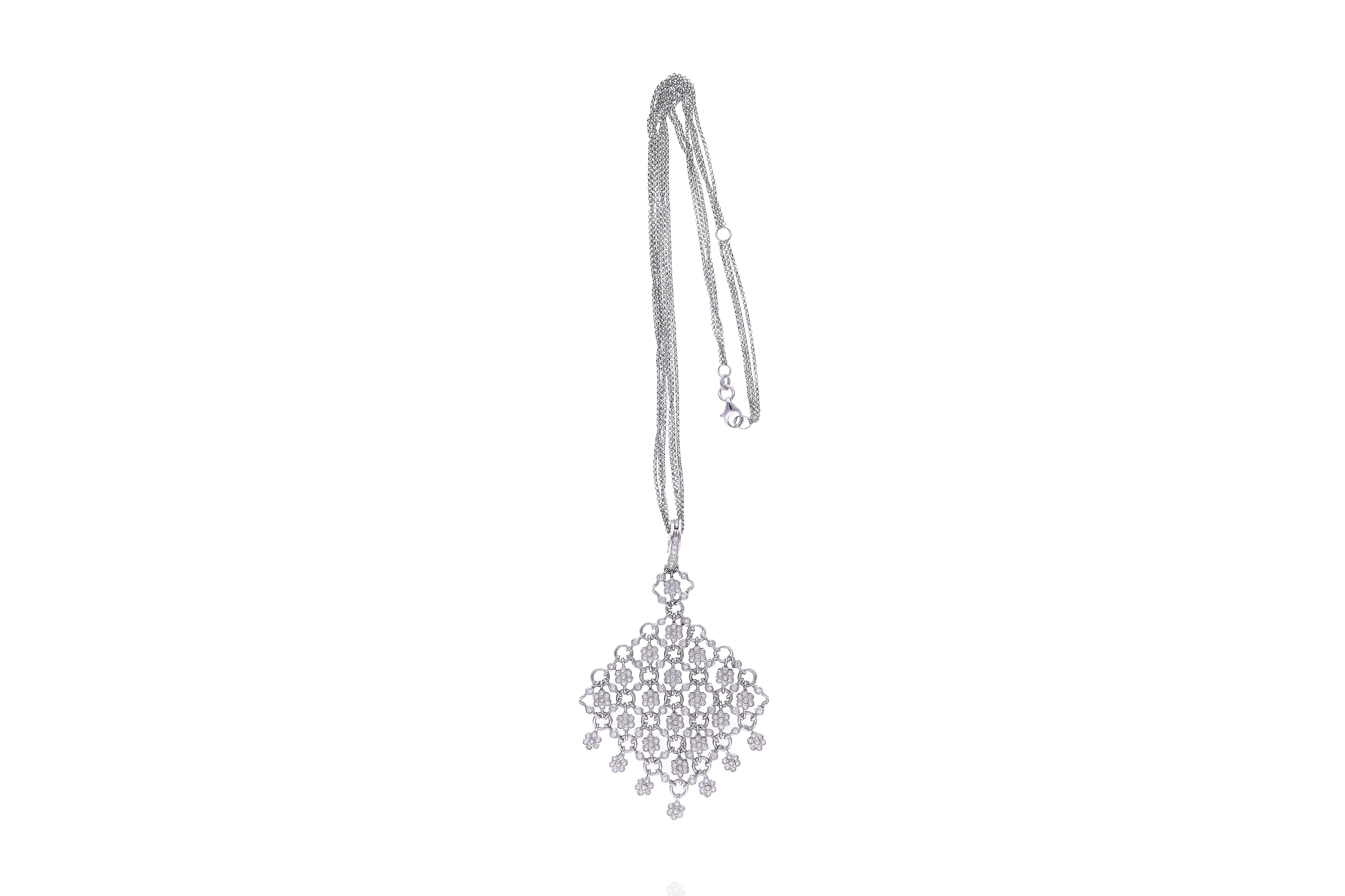 Collana con ciondolo con diamanti - Asta Preziosi