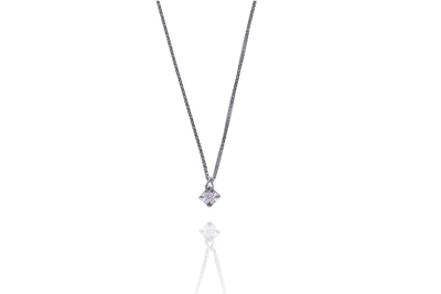 Collana con ciondolo con pietra - Asta Preziosi Collana con ciondolo con pietra - Asta Preziosi