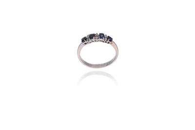 Anello con zaffiri e diamanti - Asta Preziosi Anello con zaffiri e diamanti - Asta Preziosi