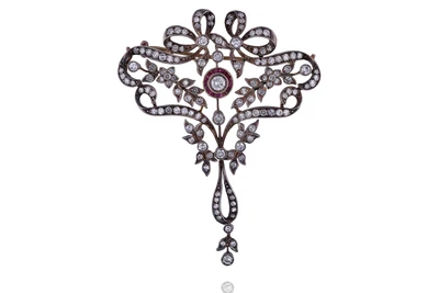 Spilla con diamanti e rubini - Asta Preziosi Spilla con diamanti e rubini - Asta Preziosi