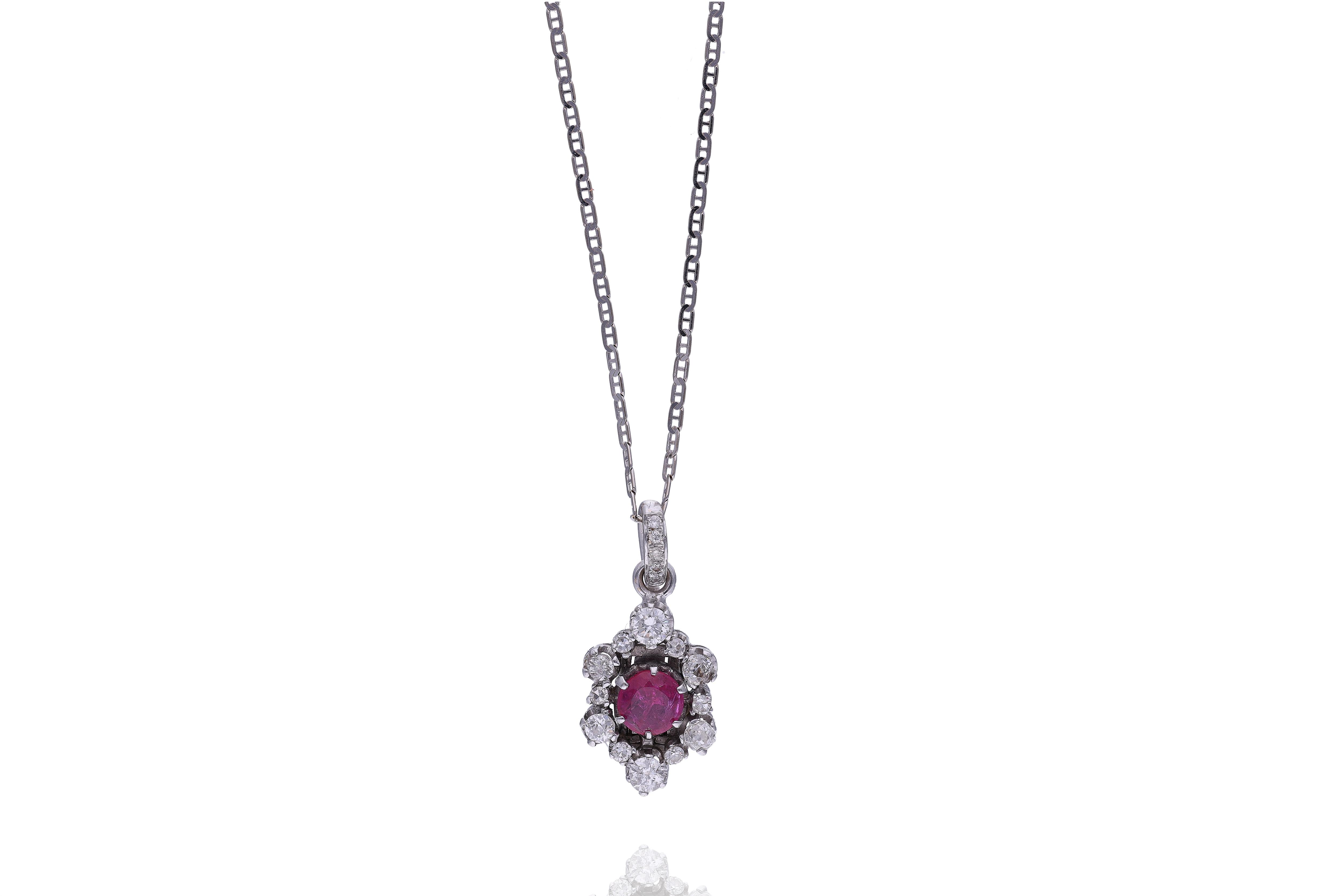 Collana con ciondolo, diamanti e pietra - Asta Preziosi