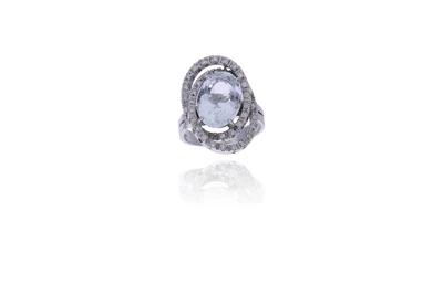 Anello con acquamarina e diamanti - Asta Preziosi Anello con acquamarina e diamanti - Asta Preziosi