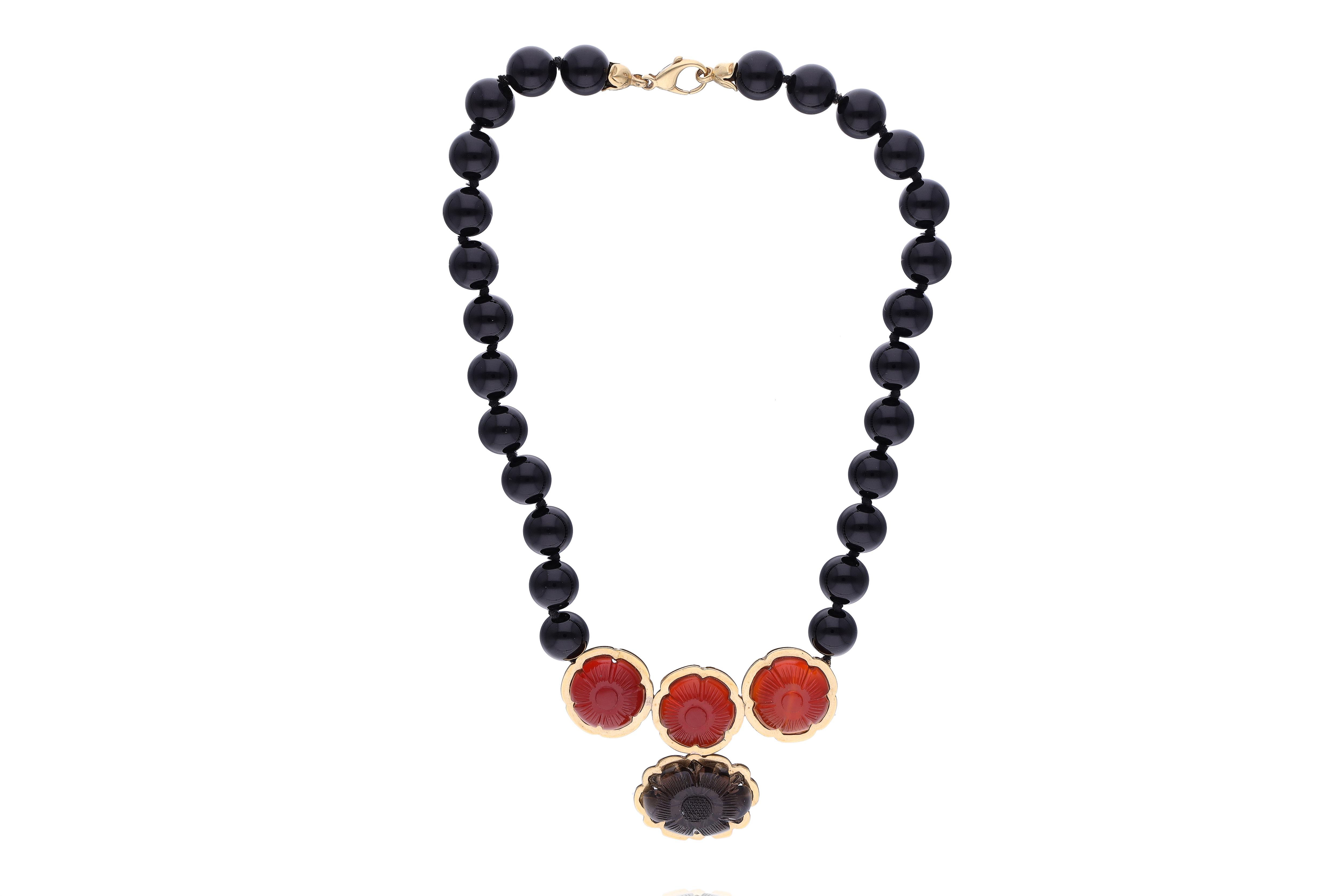 Collana con onici e corniole - Asta Preziosi