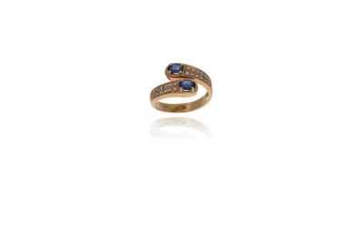 Anello con diamanti e zaffiri - Asta Preziosi Anello con diamanti e zaffiri - Asta Preziosi