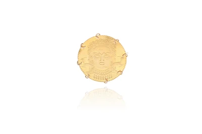 Spilla con medaglia in oro - Asta Preziosi