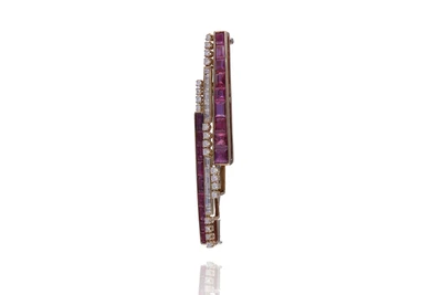 Spilla con rubini e diamanti - Asta Preziosi Spilla con rubini e diamanti - Asta Preziosi