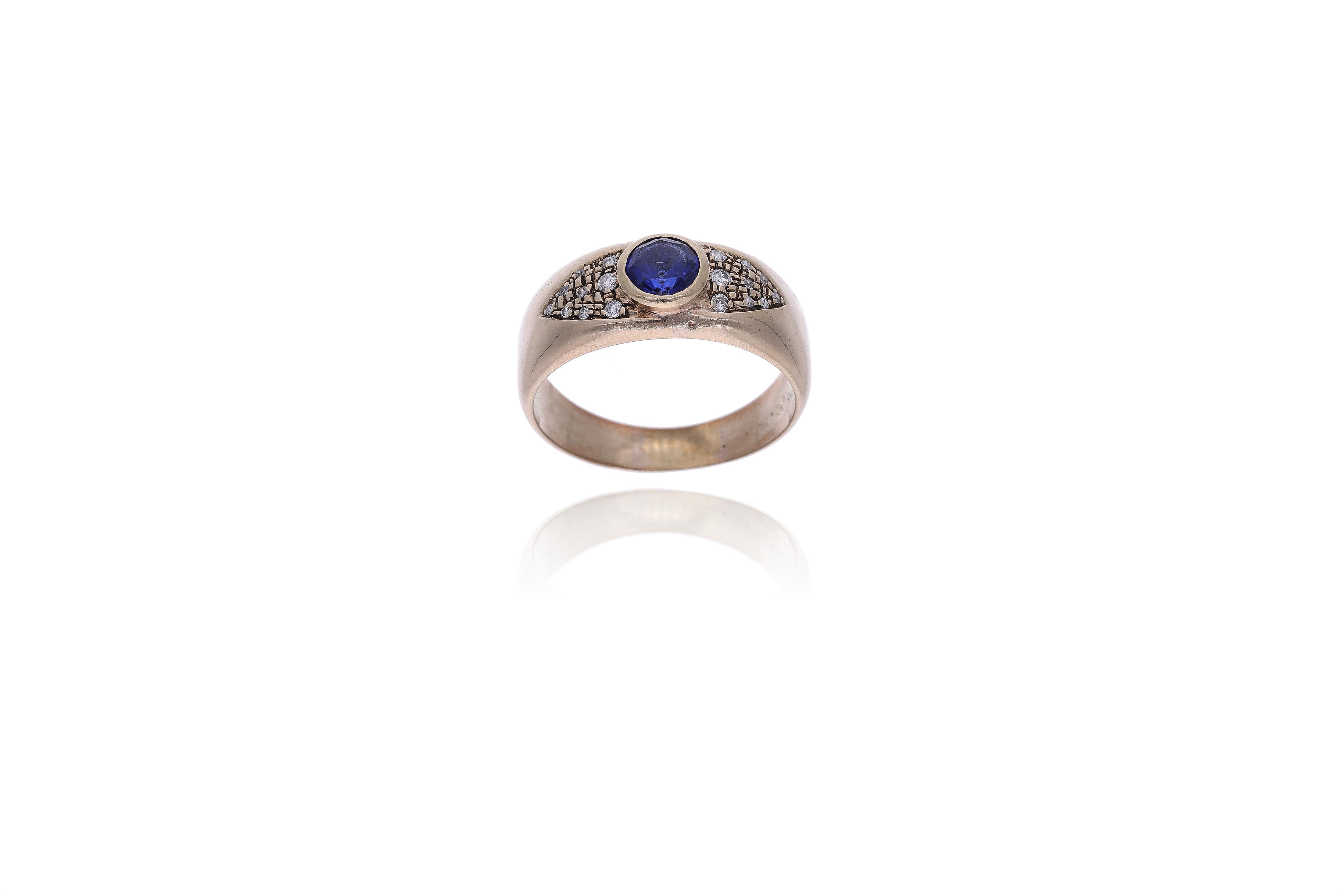 Anello con diamanti e pietra - Asta Preziosi
