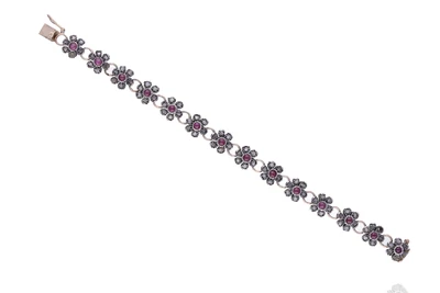 Bracciale con rubini e diamanti - Asta Preziosi Bracciale con rubini e diamanti - Asta Preziosi