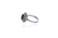 Anello con diamanti e zaffiro - Asta Preziosi Anello con diamanti e zaffiro - Asta Preziosi
