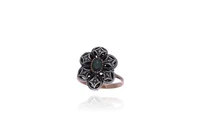 Anello con diamanti e zaffiro verde - Asta Preziosi Anello con diamanti e zaffiro verde - Asta Preziosi