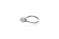 Anello con perla coltivata e diamanti - Asta Preziosi Anello con perla coltivata e diamanti - Asta Preziosi