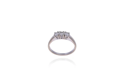 Anello con diamanti - Asta Preziosi