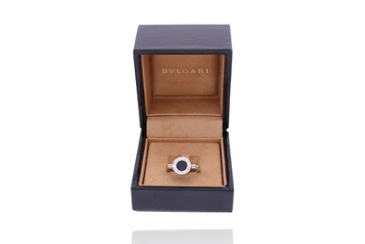 Bulgari Bulgari, anello con onice e diamanti - Asta Preziosi Bulgari Bulgari, anello con onice e diamanti - Asta Preziosi