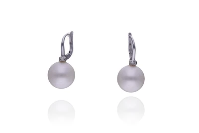 Orecchini con perle Mari del Sud e diamanti - Asta Preziosi Orecchini con perle Mari del Sud e diamanti - Asta Preziosi