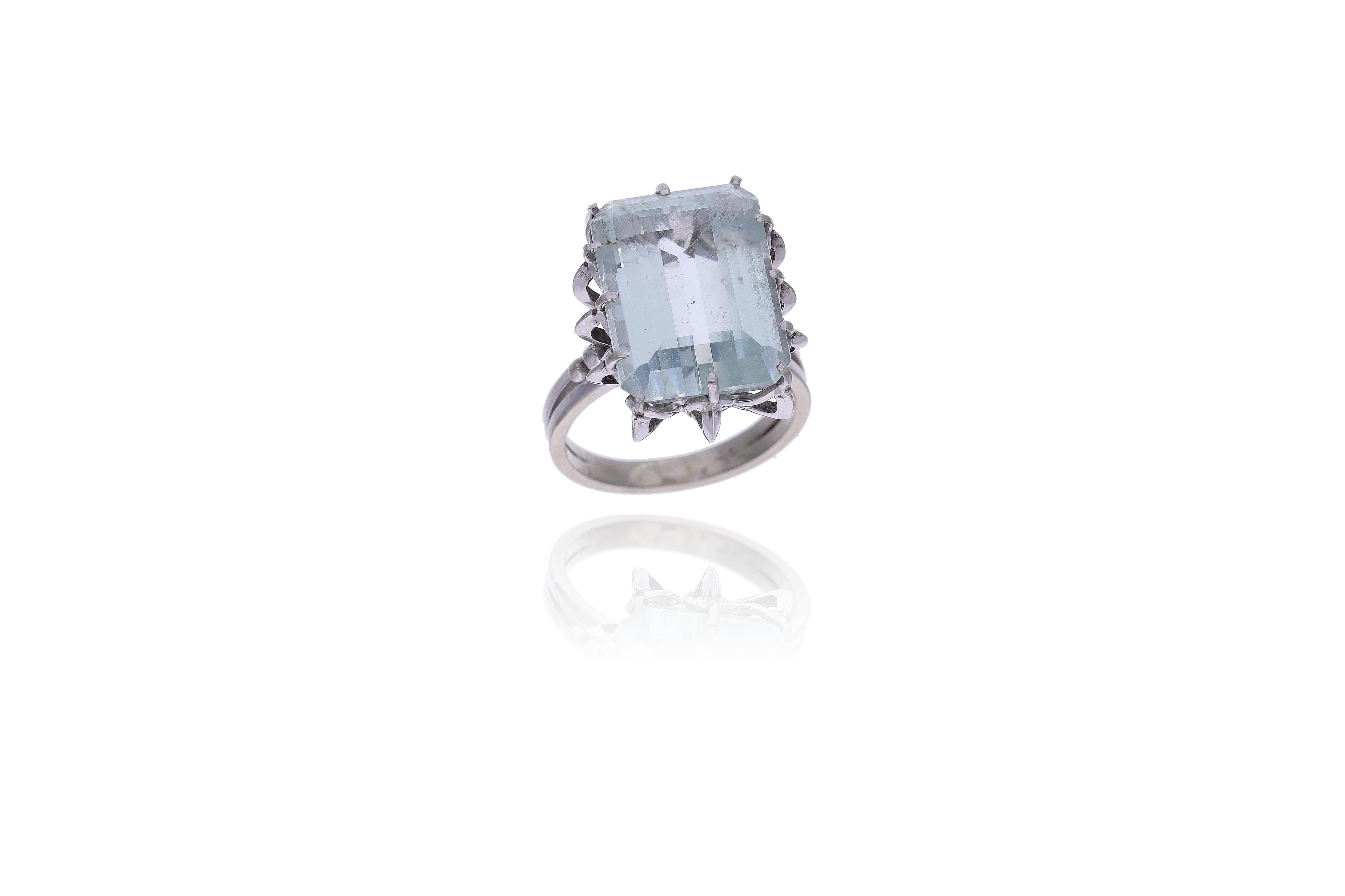 Anello con acquamarina - Asta Preziosi