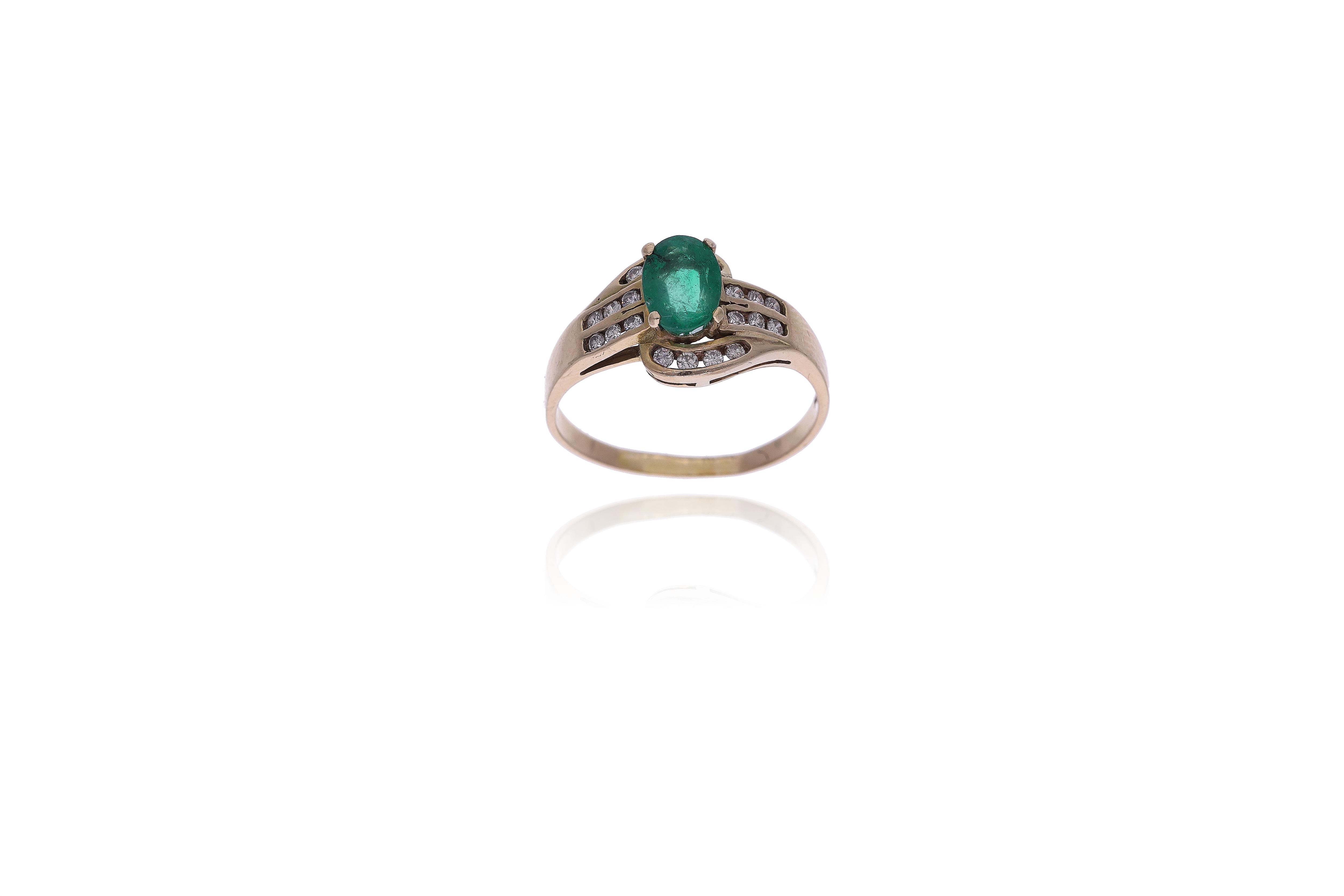 Anello con diamanti e smeraldo - Asta Preziosi