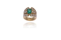 Anello con diamanti e pietra - Asta Preziosi
