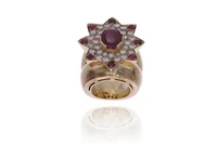 Anello con rubini, diamanti e pietra - Asta Preziosi