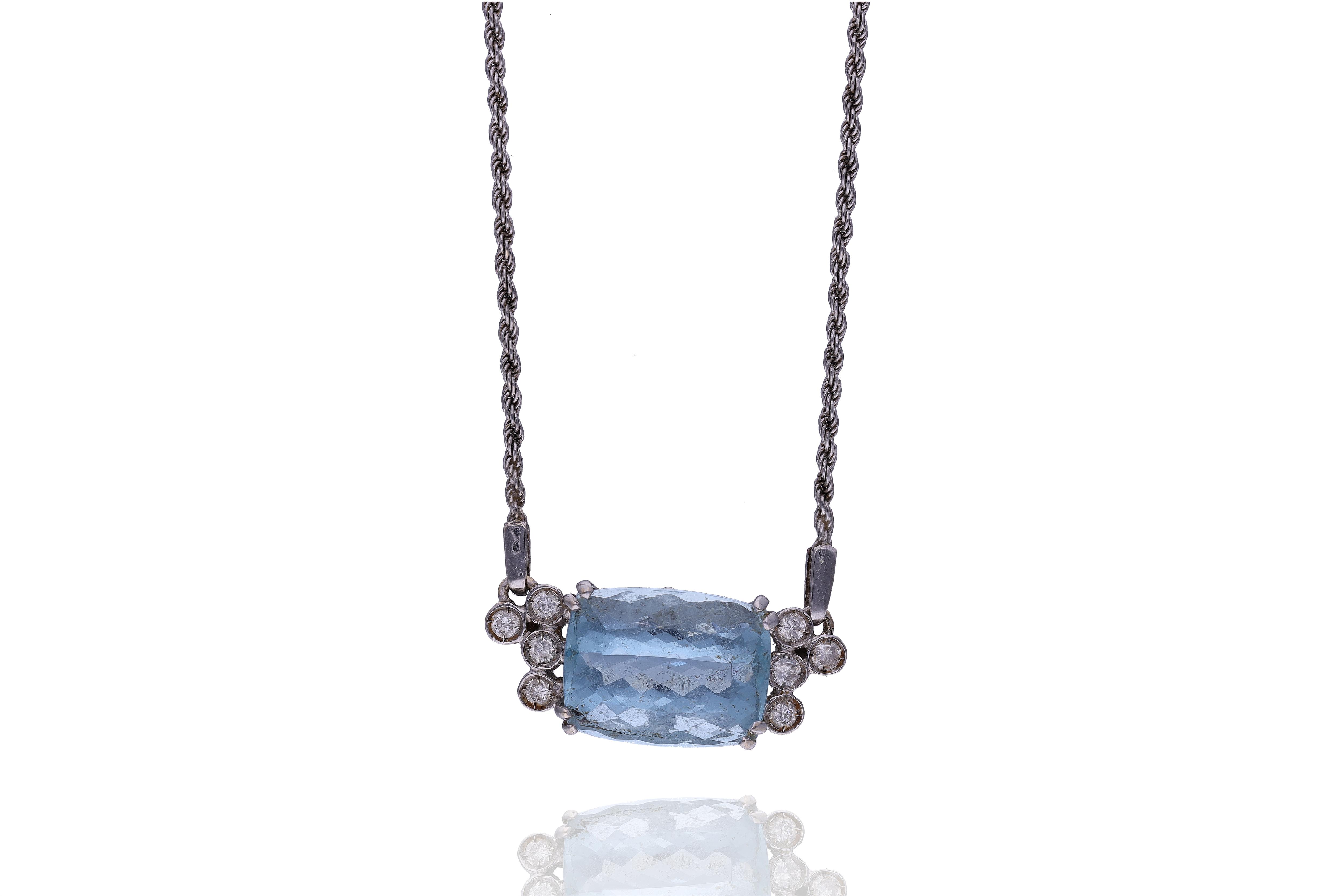 Collana con acquamarina e diamanti - Asta Preziosi