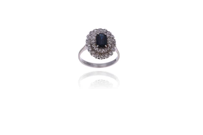 Anello con zaffiro e diamanti - Asta Preziosi