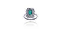 Anello con smeraldo e diamanti - Asta Preziosi