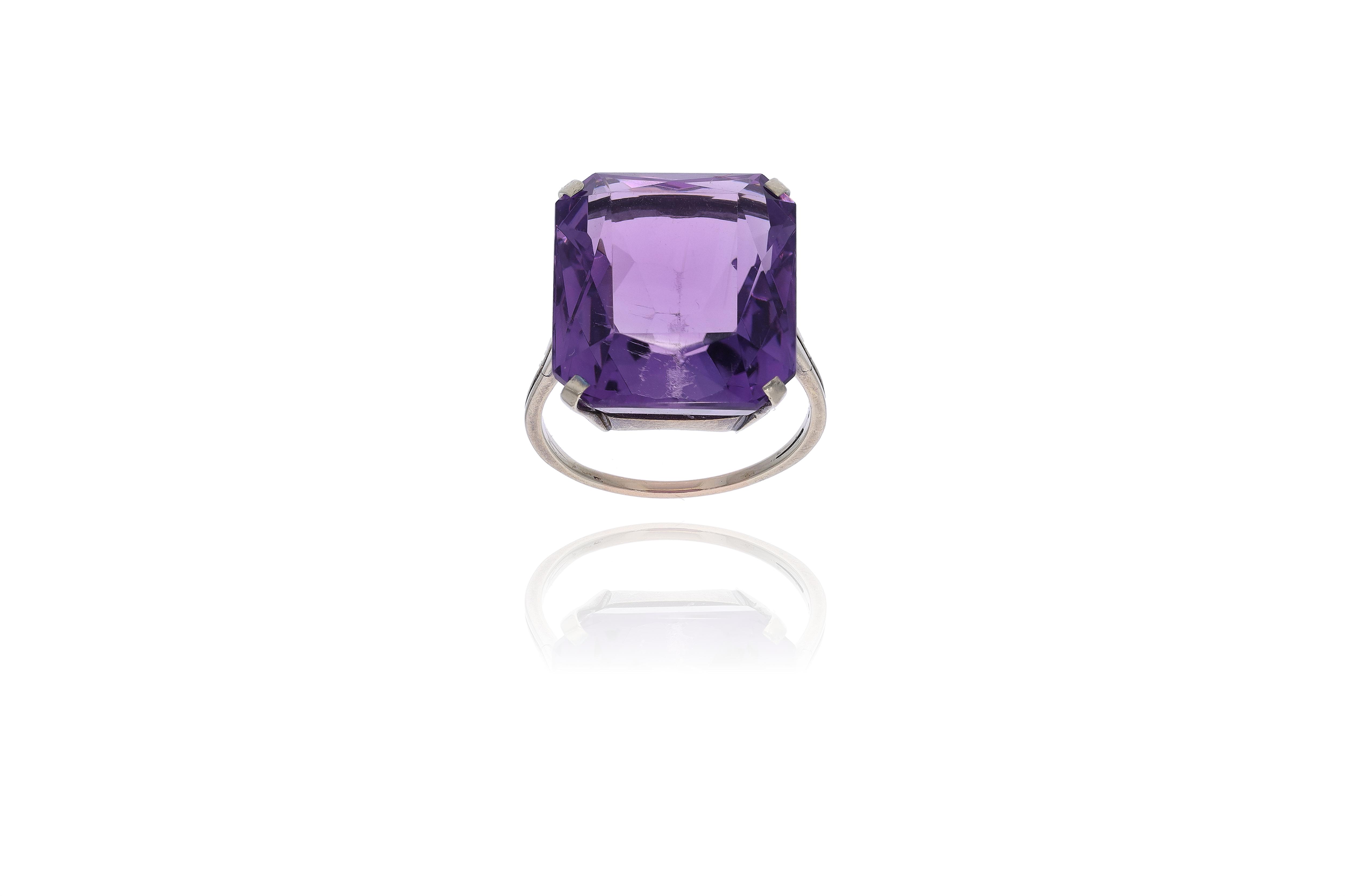Anello con ametista - Asta Preziosi